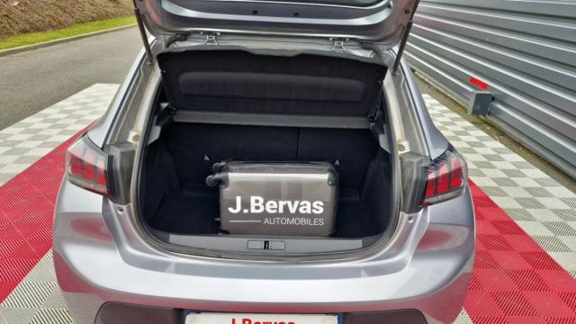 Peugeot 208 image 2