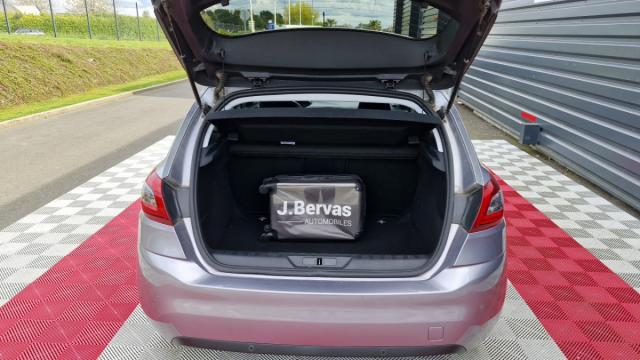 Peugeot 308 image 6
