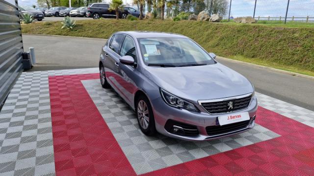 Peugeot 308 image 2