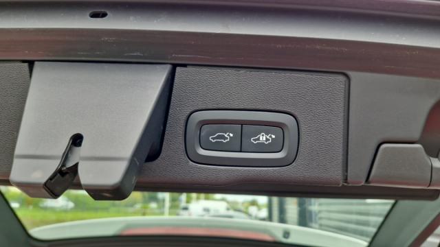 Volvo Xc60 image 8