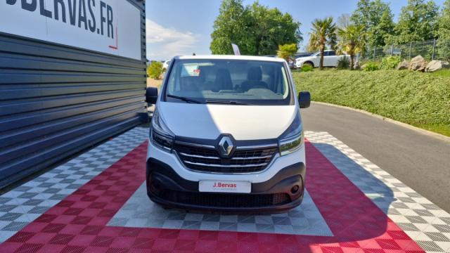 Renault Trafic image 2