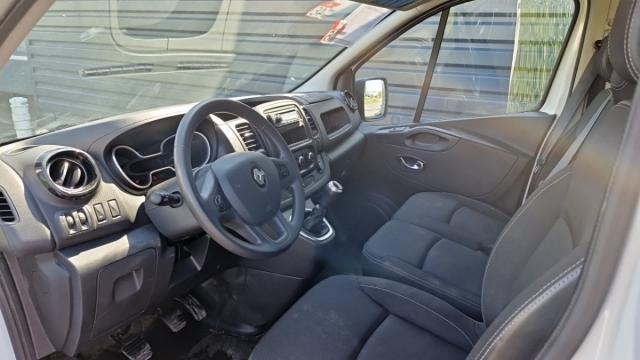 Renault Trafic image 8