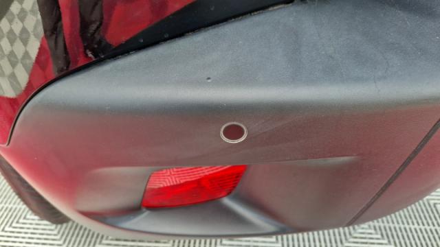 Peugeot 2008 image 9