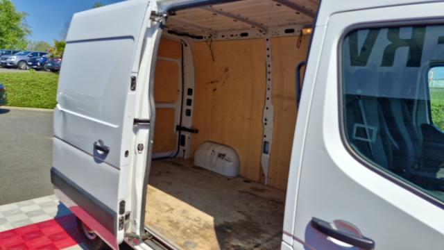 Renault Master image 2