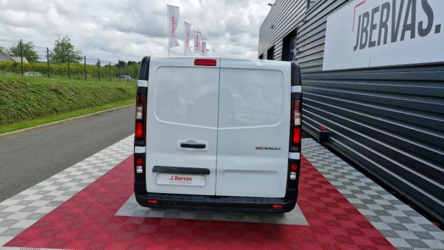 Renault Trafic image 2