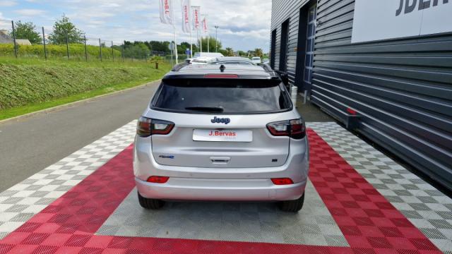 Jeep Compass image 8