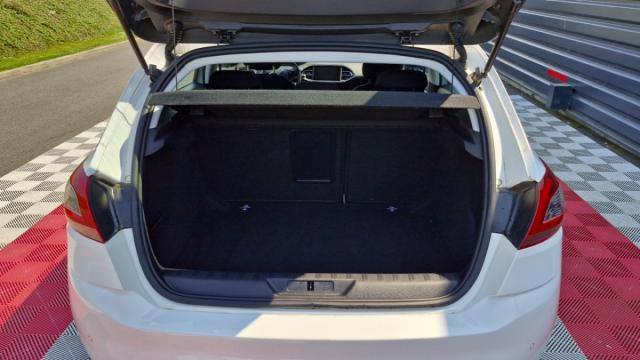 Peugeot 308 image 8