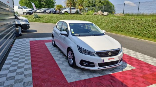 Peugeot 308 image 7