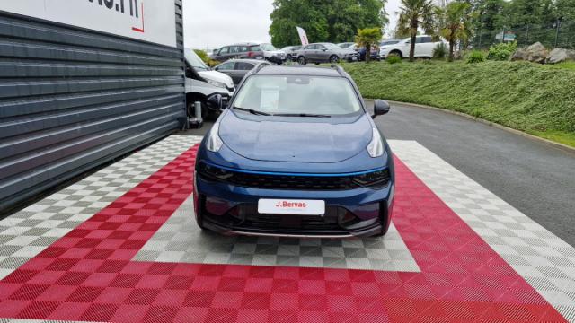 Lynk & Co 01 image 6