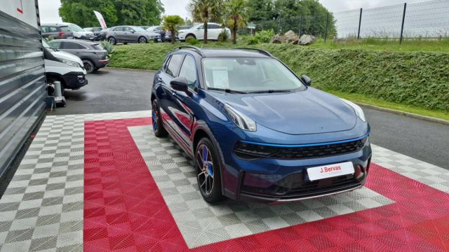 Lynk & Co 01 image 3