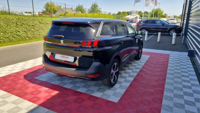 Peugeot 5008 image 3