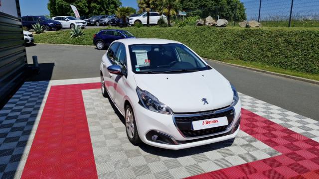 Peugeot 208 image 4