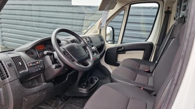 Peugeot Boxer image 8