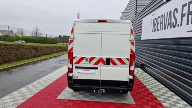 Peugeot Boxer image 1