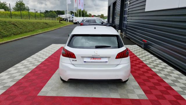 Peugeot 308 image 9