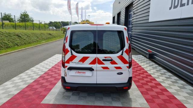 Ford Transit Connect image 2