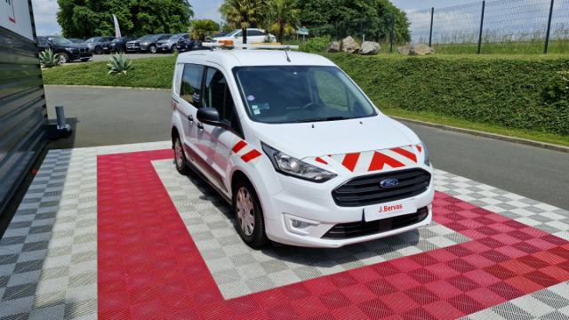 Ford Transit Connect image 8