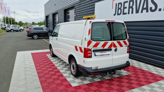 Volkswagen Transporter image 2