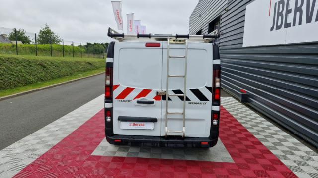 Renault Trafic image 9