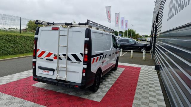 Renault Trafic image 1