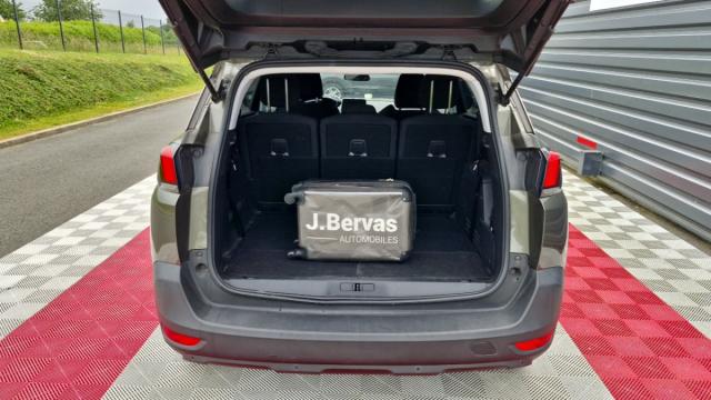 Peugeot 5008 image 8