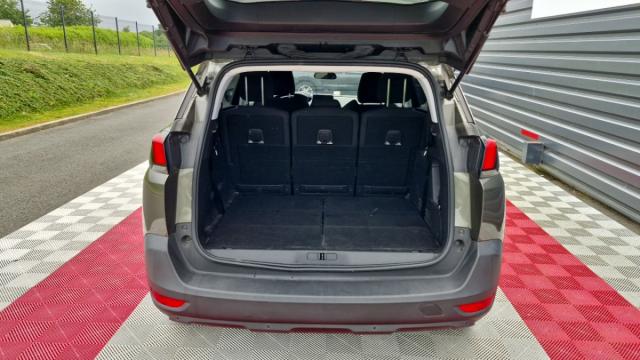 Peugeot 5008 image 7