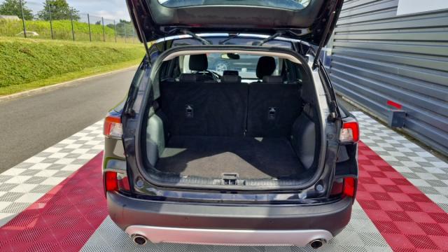 Ford Kuga image 8