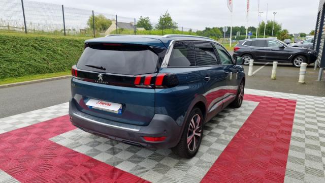Peugeot 5008 image 9
