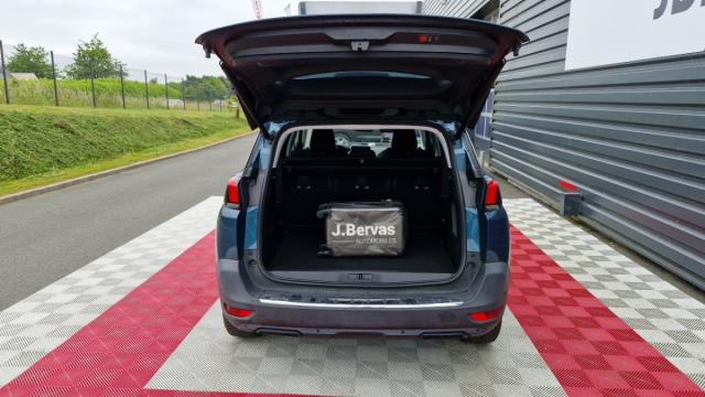 Peugeot 5008 image 8