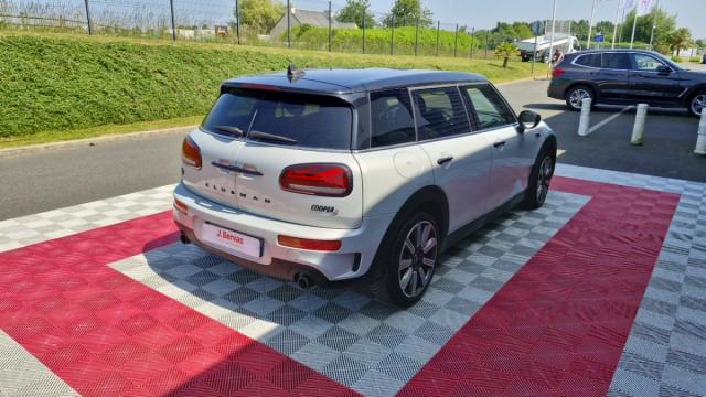 Mini Clubman image 1
