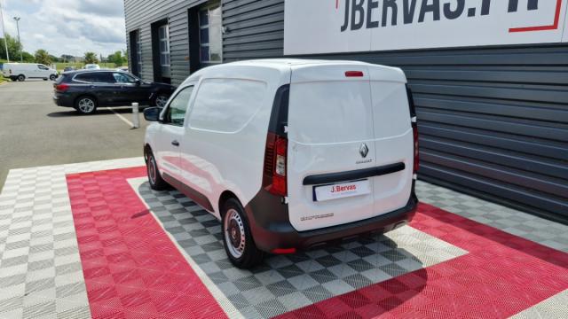 Renault Express Van image 2