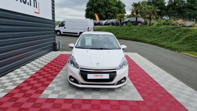 Peugeot 208 image 3
