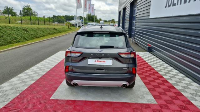 Ford Kuga image 6