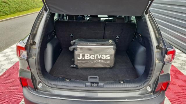 Ford Kuga image 9
