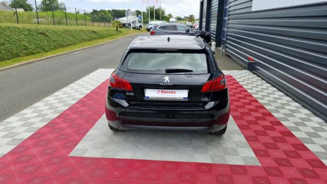 Peugeot 308 image 9