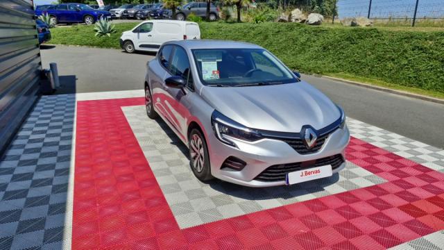 Renault Clio image 9