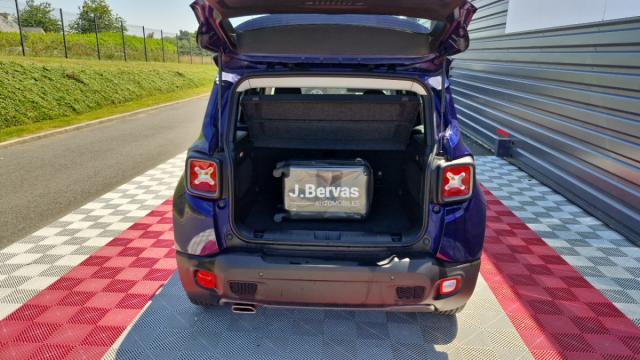 Jeep Renegade image 6