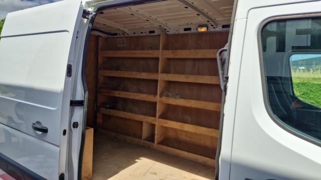 Renault Master image 9