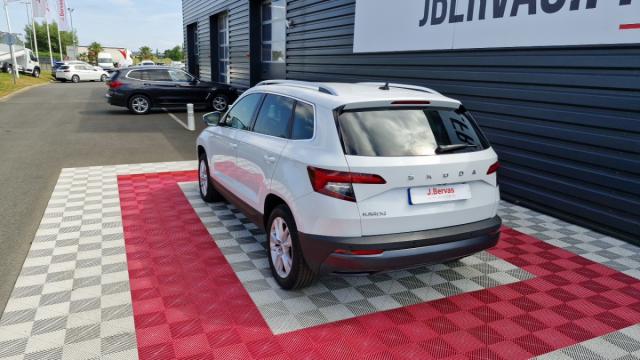 Skoda Karoq image 8