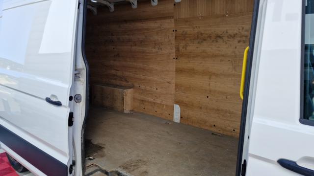 Volkswagen Crafter image 6
