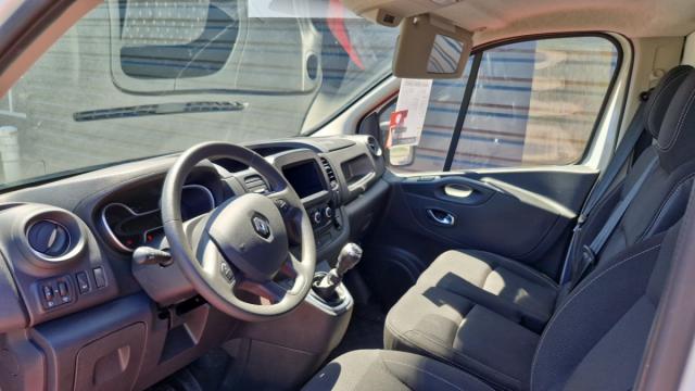 Renault Trafic image 9