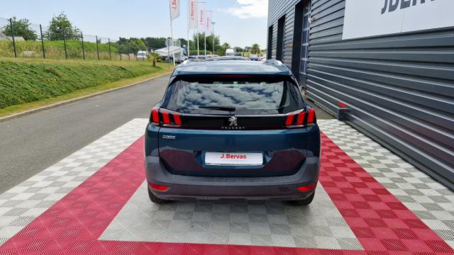 Peugeot 5008 image 3