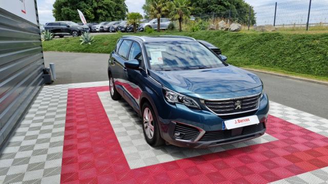 Peugeot 5008 image 2