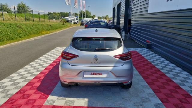 Renault Clio image 9