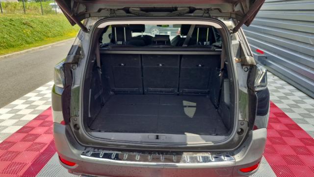Peugeot 5008 image 3