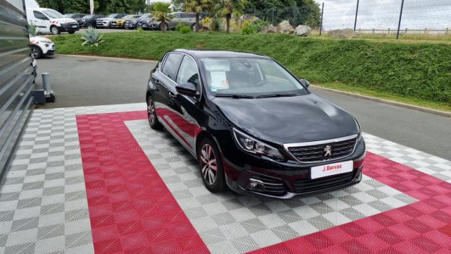 Peugeot 308 image 9