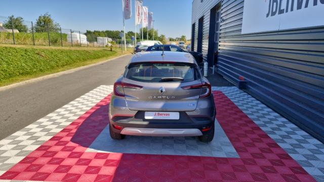 Renault Captur image 2