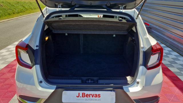 Renault Captur image 9