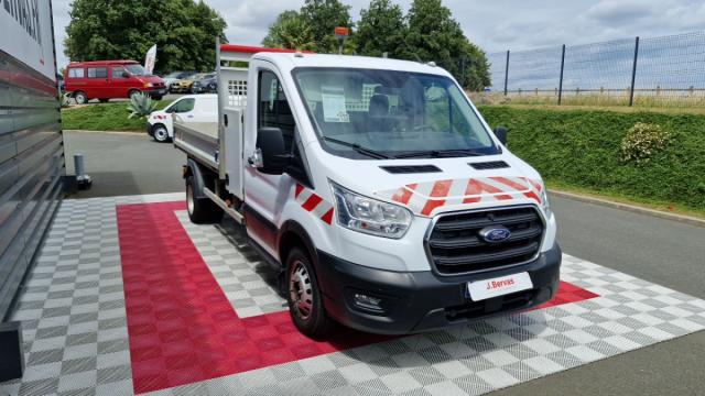 Ford Transit image 2