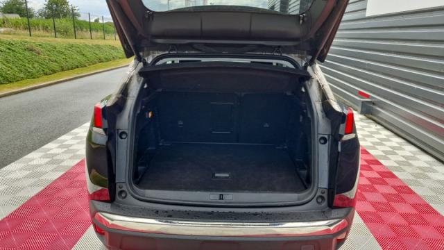 Peugeot 3008 image 1